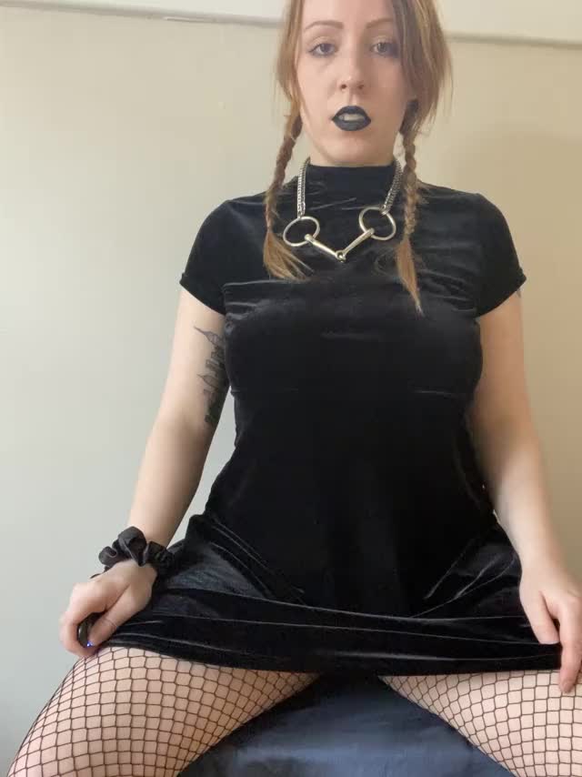 brooklynblaire nice goth outfit