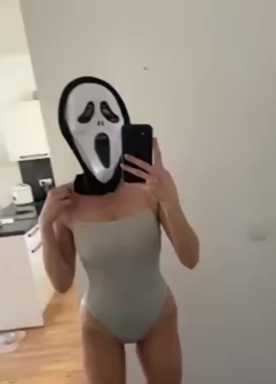 savannahjonly scary mask nude boobs