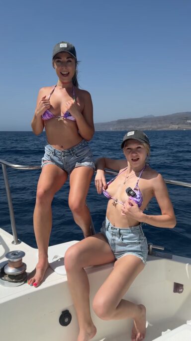 lesbian natural boobs flashing