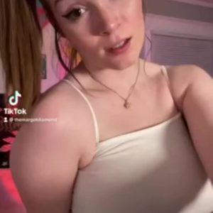  stunning boobs babe