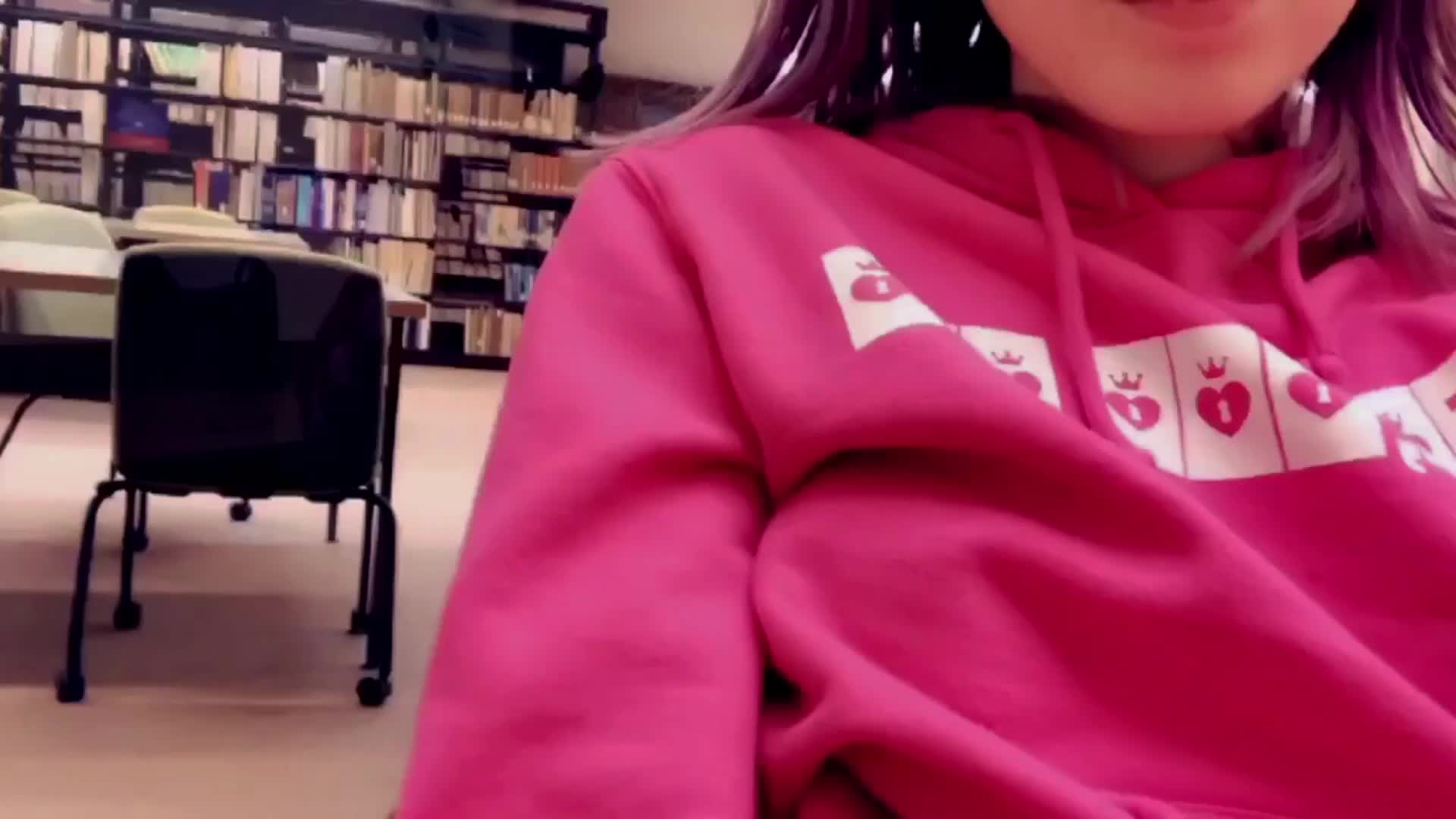 lolafawn98 masturbate at the library