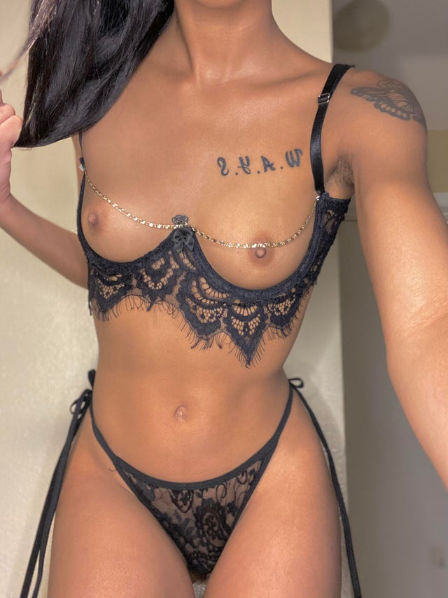 d333333v hot ebony body