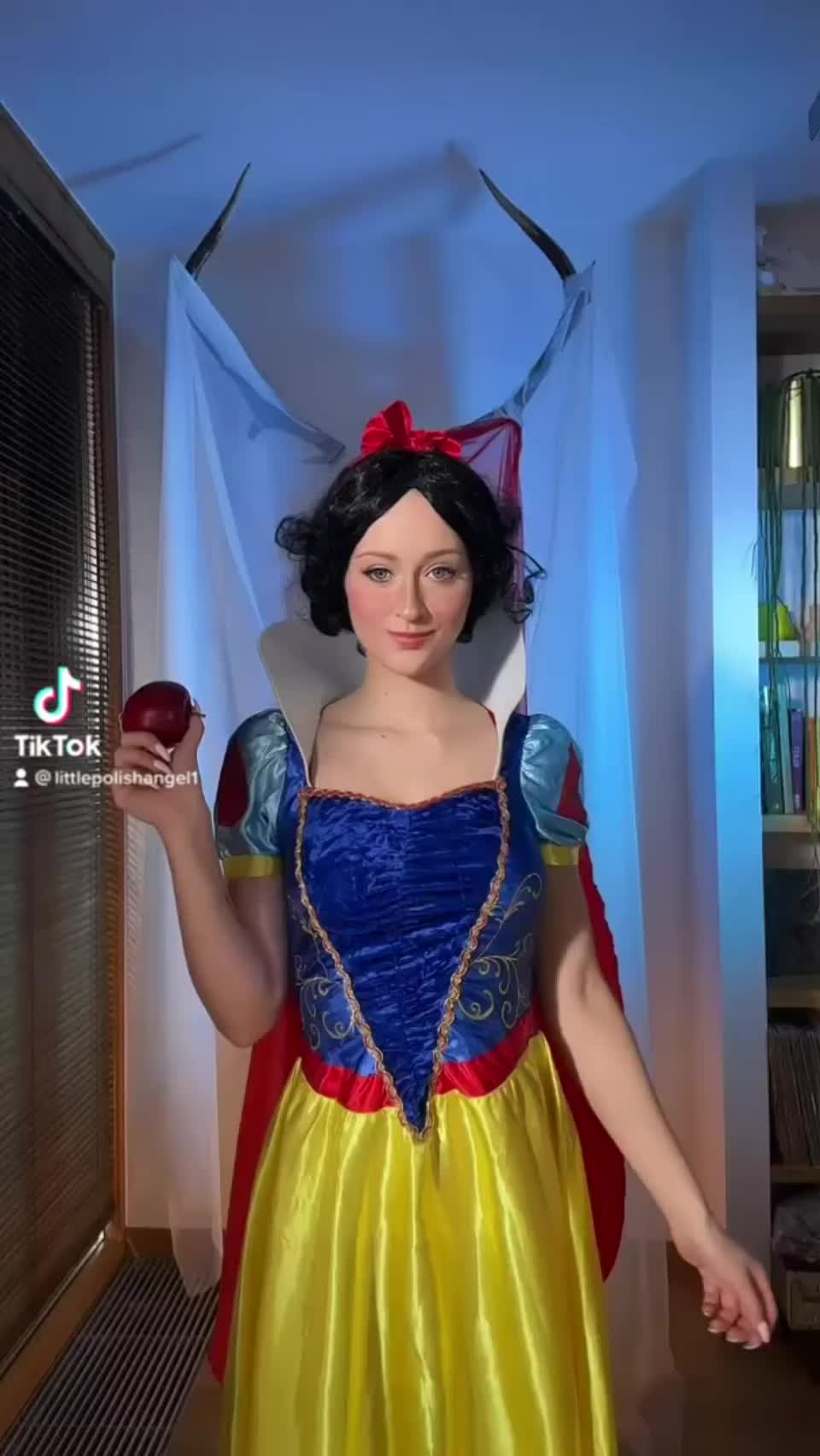 lilpolishangel snow white cosplay
