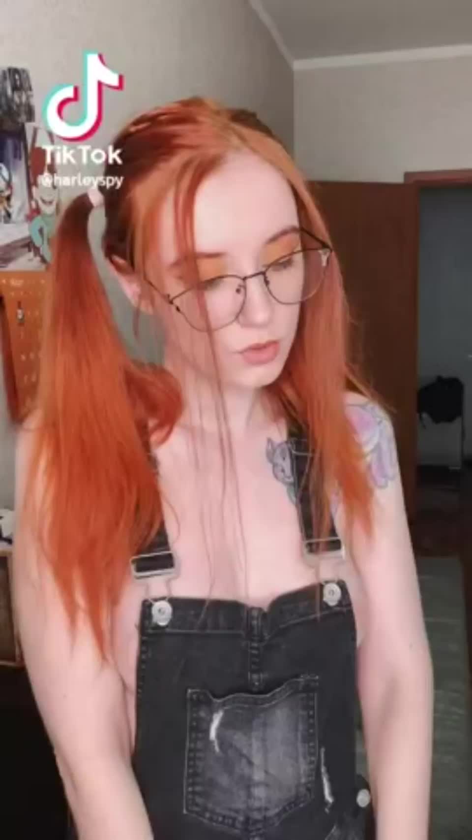 harleyspy gorgeous redhaired babe