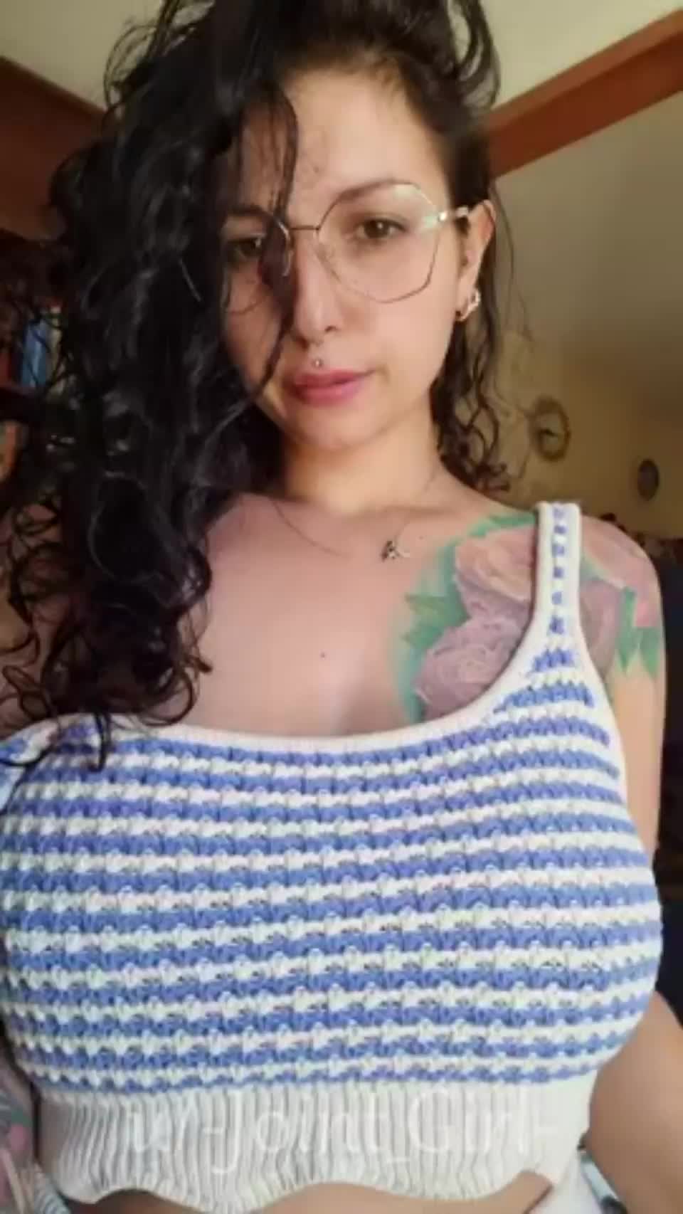 misschillabit amazing huge boobs drop