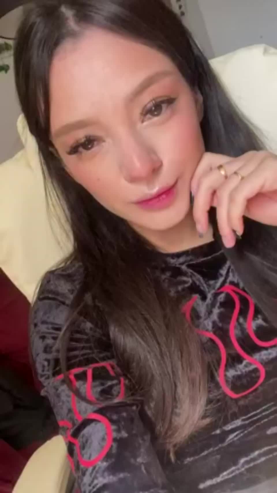 yumiimoon beautiful asian pussy