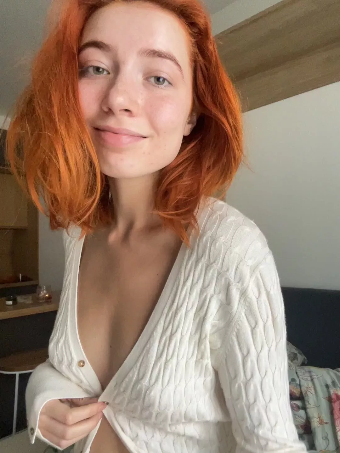 pretty small tits redhead
