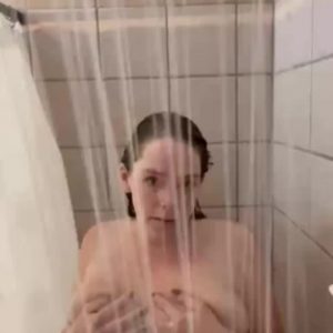  washing big tits