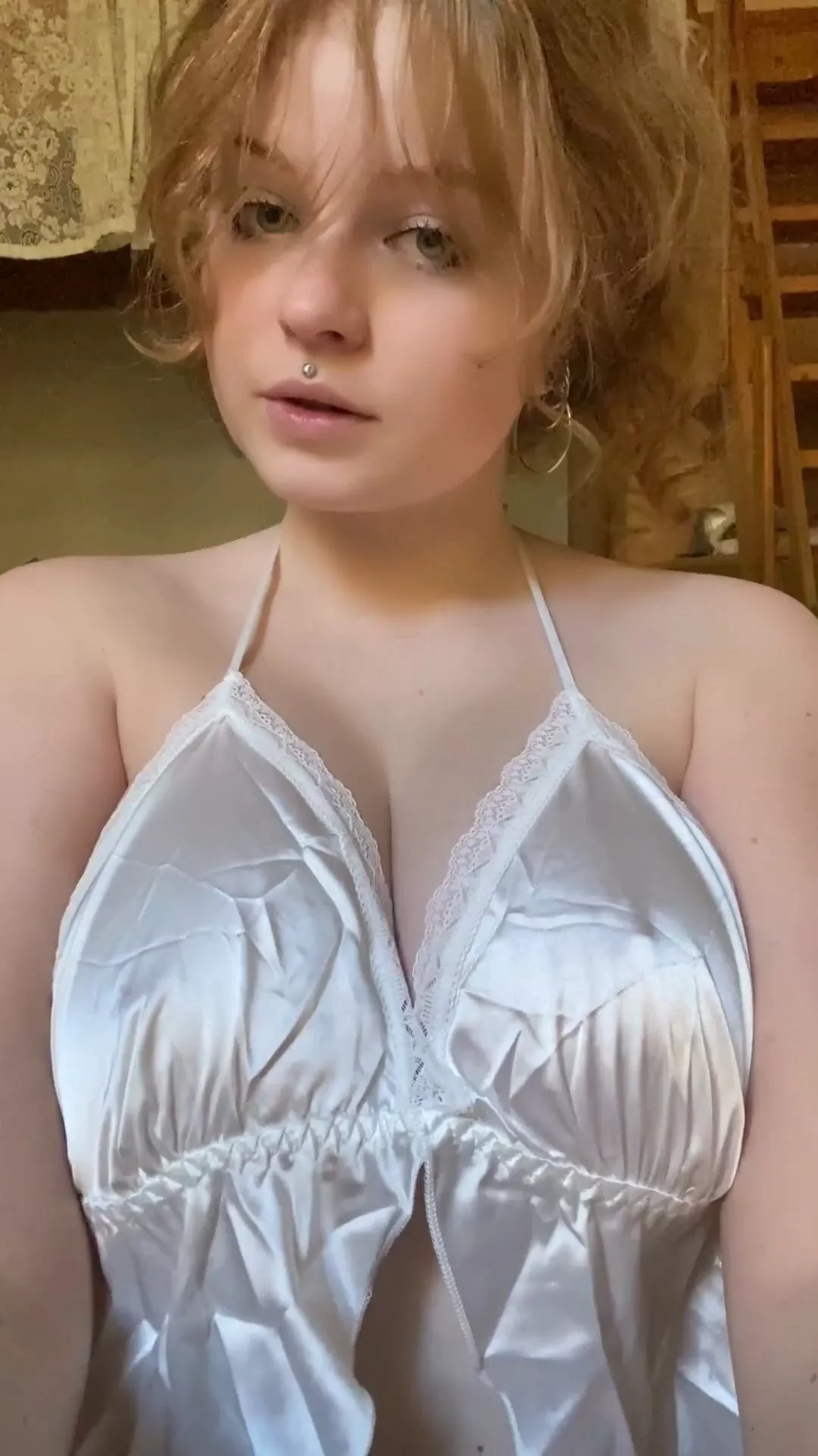 natural huge boobs reveal
