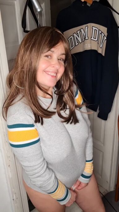 curvy milf boobs drop