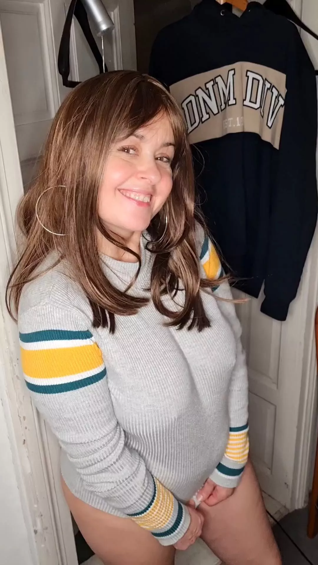 curvy milf boobs drop